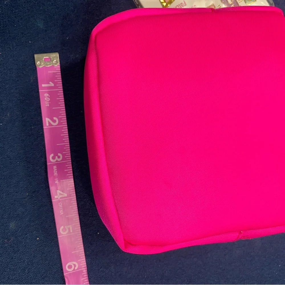 🆕 CUTEST little bright pink pouch w/golden zipper closure& 3 self stick patches
